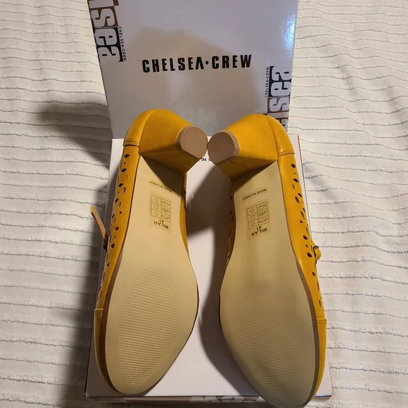 NWT ModCloth - Chelsea Crew Milan Heels - Mustard - Picture 2 of 6